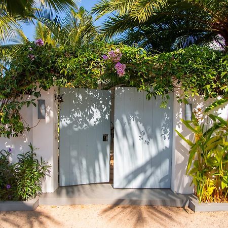Le Mandala Moris Guesthouse Pointe Aux Canonniers Grand-Baie Eksteriør billede