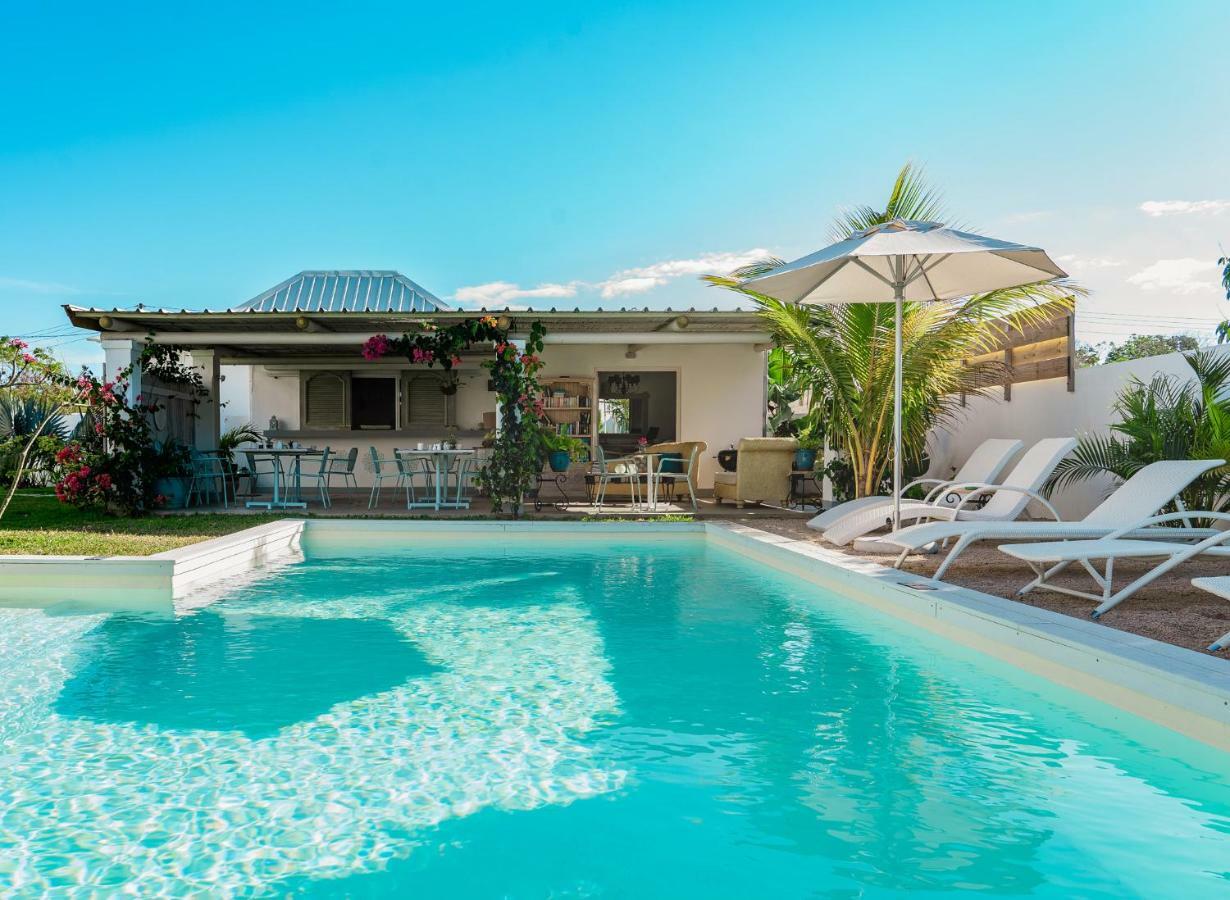 Le Mandala Moris Guesthouse Pointe Aux Canonniers Grand-Baie Eksteriør billede