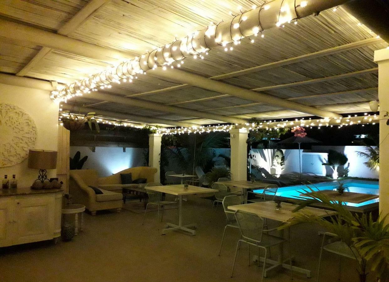 Le Mandala Moris Guesthouse Pointe Aux Canonniers Grand-Baie Eksteriør billede
