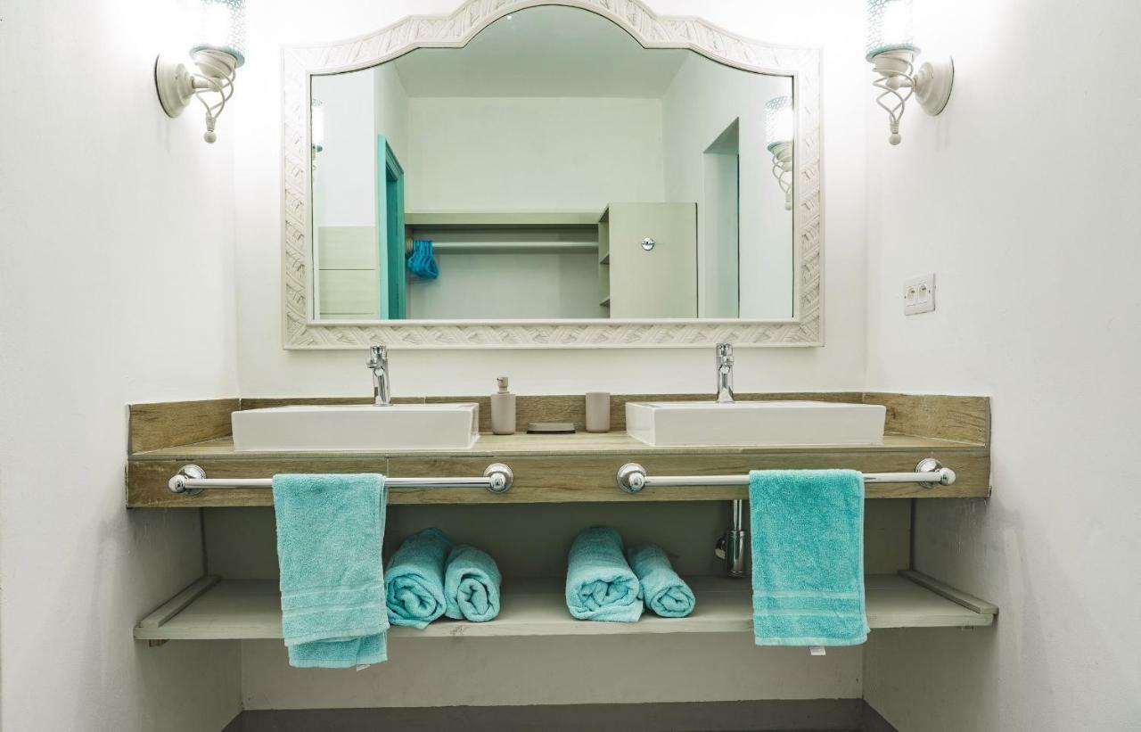Le Mandala Moris Guesthouse Pointe Aux Canonniers Grand-Baie Eksteriør billede