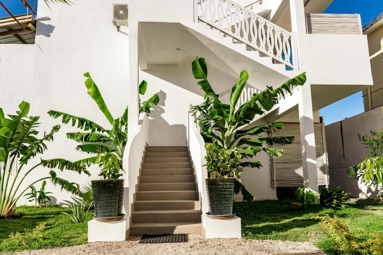 Le Mandala Moris Guesthouse Pointe Aux Canonniers Grand-Baie Eksteriør billede